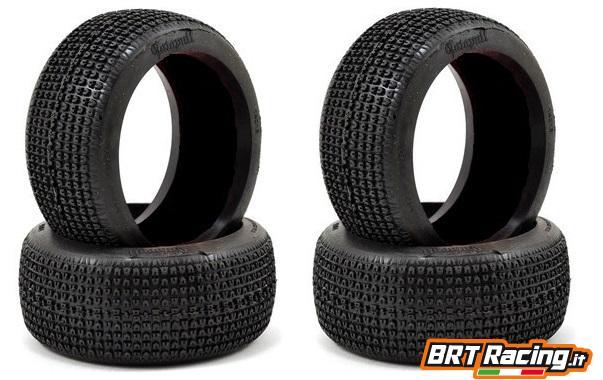 AKA14016QXT-AKA-Set-4-pezzi-Solo-Gomma-Catapult-Super-Soft-Longwear-1-8-Buggy-BRT-Racing.jpg